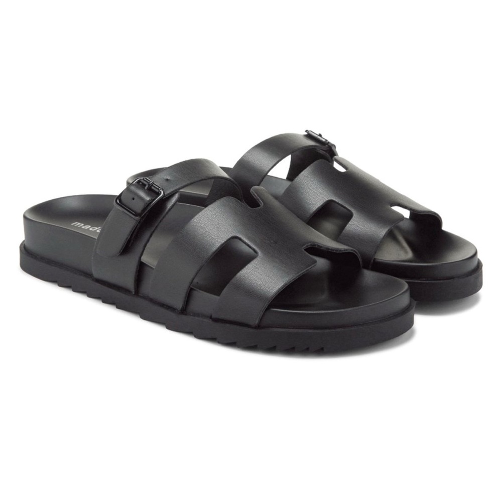 Madden girl women’s Darla slide sandal. Size 8.5